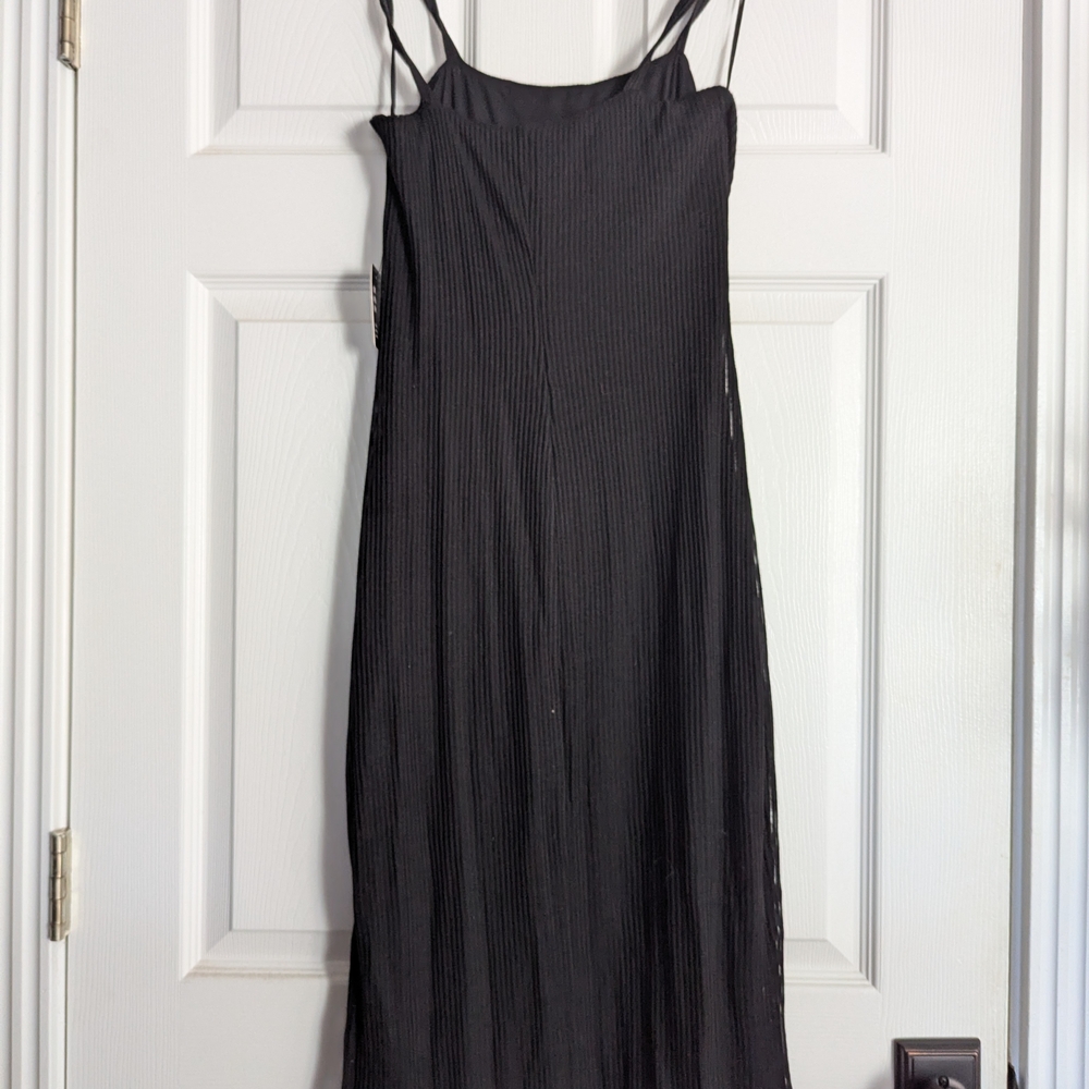 EXPRESS Ribbed Midi Dress - Picture 5 of 8